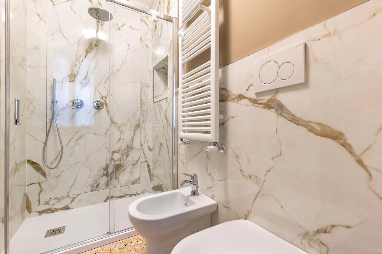Ca' Cappello Venice Apartment 1 With Canal View